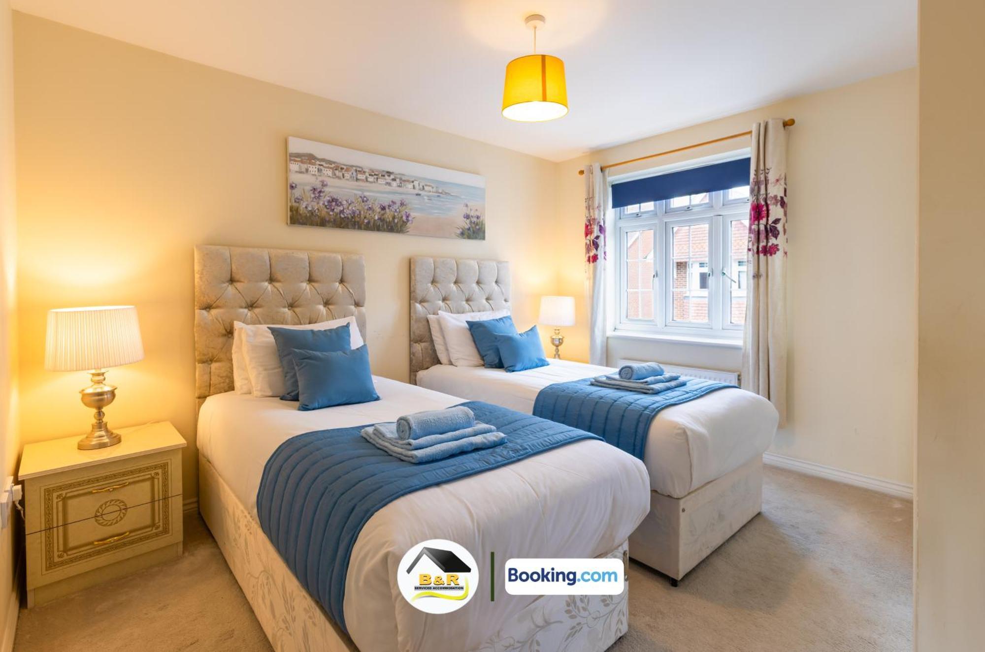 3 Bedroom House By B And R Serviced Accommodation Amesbury With Super Fast Wi-Fi 145Mbps Eksteriør billede